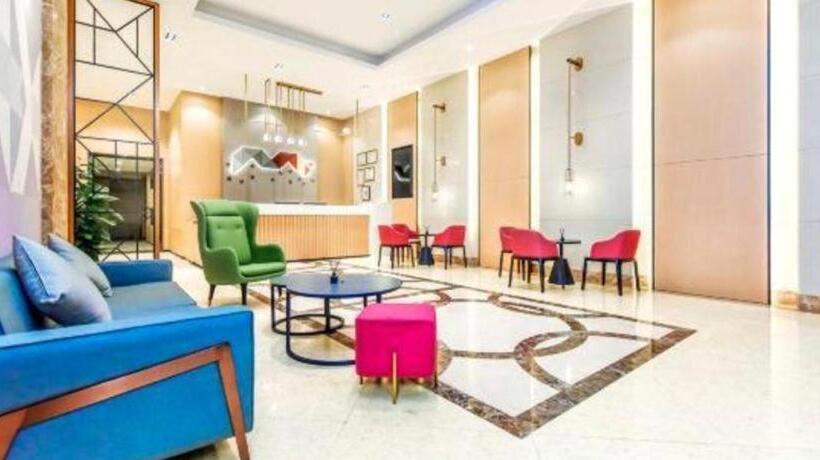 Borrman Hotel Zhuhai Mingzhu Railway Station Rainbow Shopping Mall