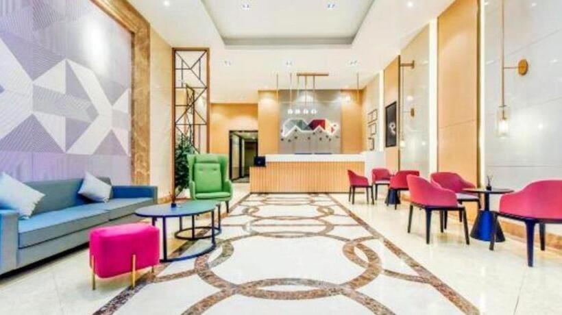 Borrman Hotel Zhuhai Mingzhu Railway Station Rainbow Shopping Mall