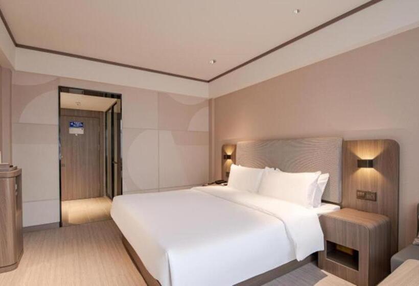 Hanting Hotel Hebi Qi County Bus Station