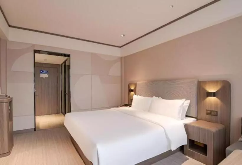 Hanting Hotel Hebi Qi County Bus Station