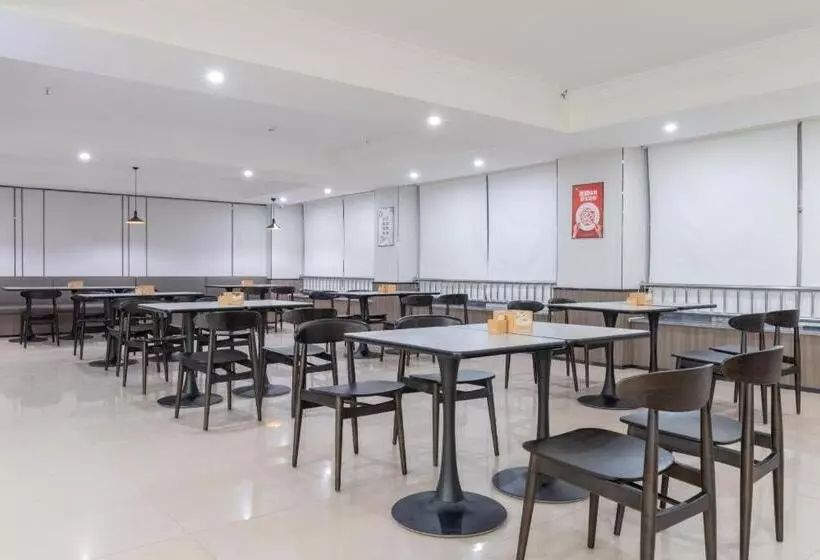 Hanting Hotel Hebi Qi County Bus Station