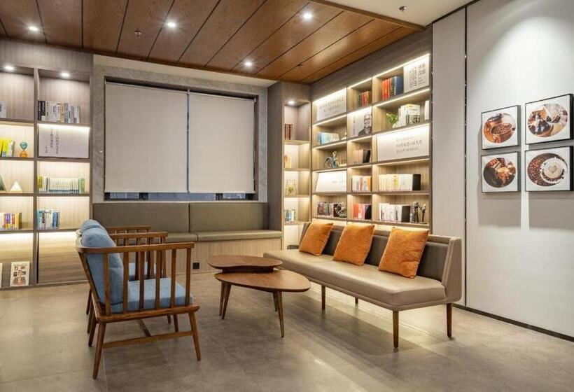 Hanting Hotel Hebi Qi County Bus Station