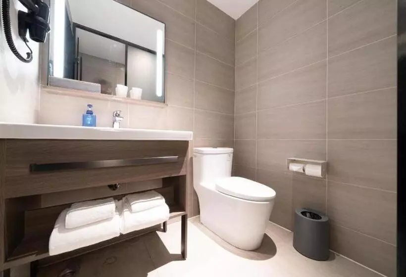 Hanting Hotel Hebi Qi County Bus Station