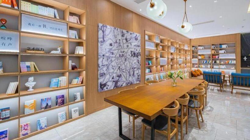 Hanting Hotel Jiujiang Railway Station Square