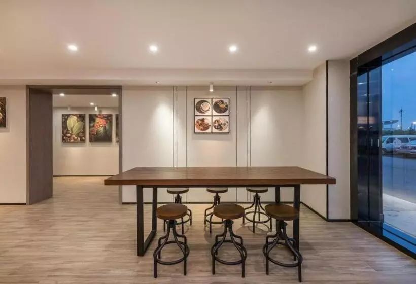 Hanting Hotel Nantong International Exhibition Center