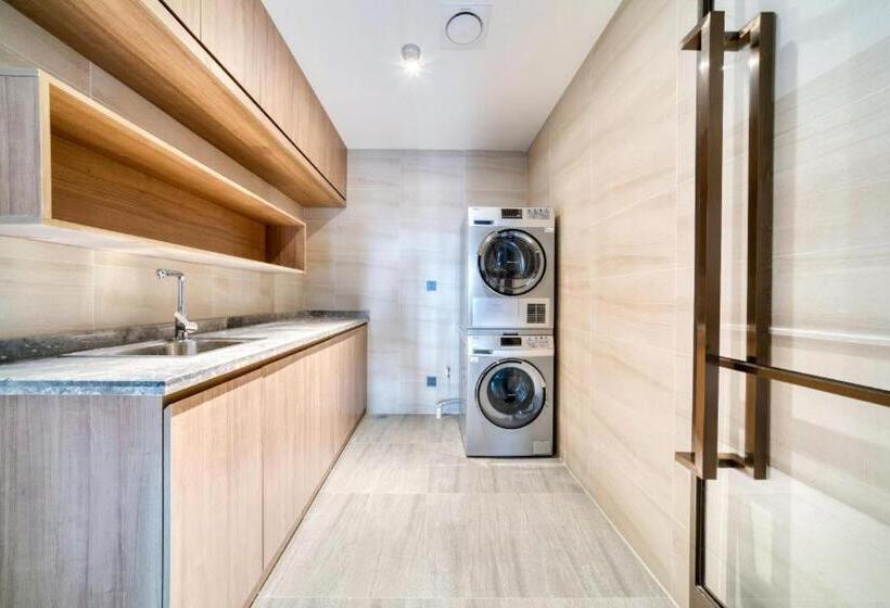 Hanting Hotel Shaoxing Binhai Commercial Center