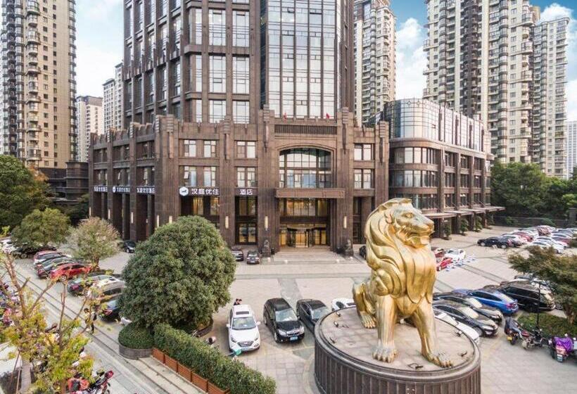 Hanting Premium Hotel Hangzhou Xiaoshan Jianshe 1st Road Metro Station