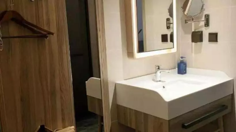 Hanting Premium Hotel Huayin Huashan Mountain Scenic Area Huayue Avenue