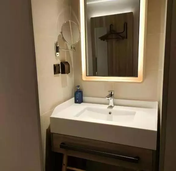 Hanting Premium Hotel Huayin Huashan Mountain Scenic Area Huayue Avenue