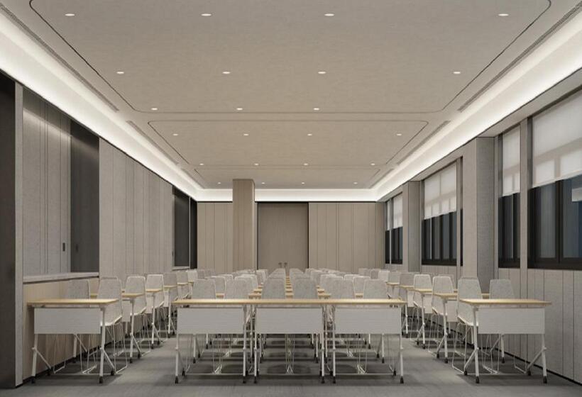 Ji Hotel Shanghai Lujiazui Beiyangjing Road Metro Station