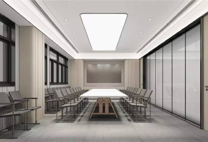 Ji Hotel Shanghai Lujiazui Beiyangjing Road Metro Station