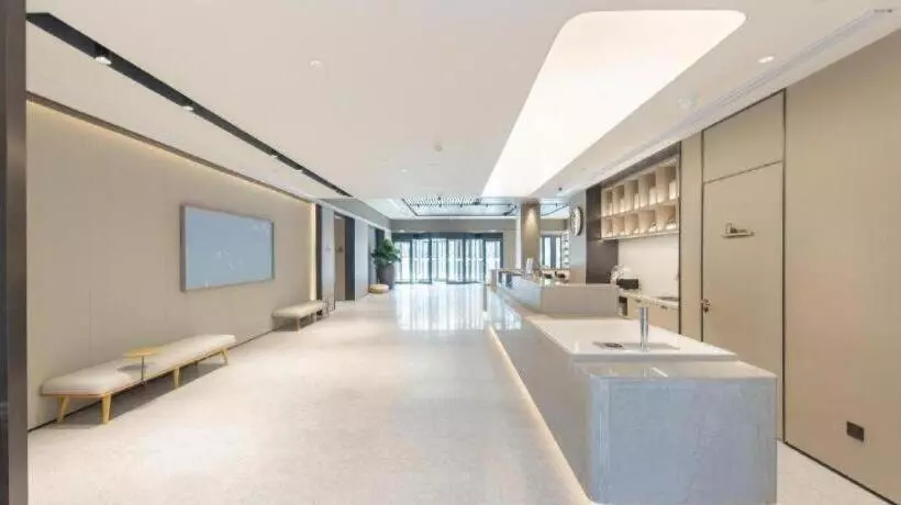 Ji Hotel Zhaoyuan Wenquan Road