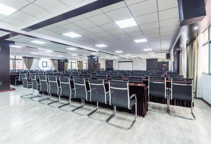 Starway Hotel Anshun Huangguoshu Street Anshun College