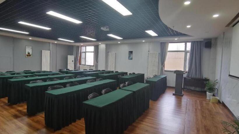 Starway Hotel Baoding Dongfeng Middle Road