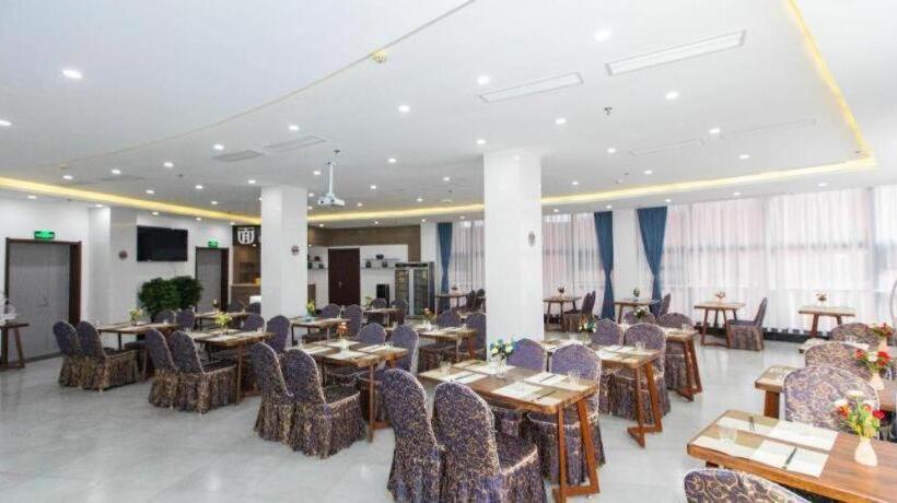 Starway Hotel Linyi University