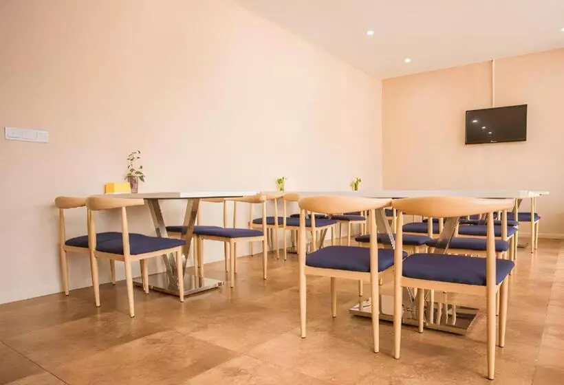 Starway Hotel Wuxi East Railway Station Anzhen