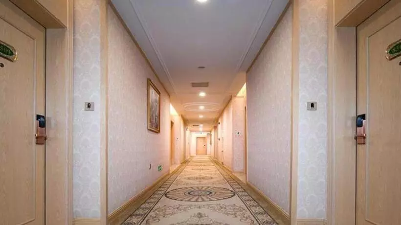 Vienna Hotel Anhui Suzhou Fuxiao Avenue