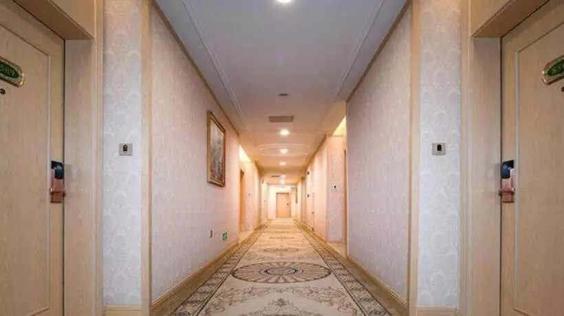 Vienna Hotel Anhui Suzhou Fuxiao Avenue
