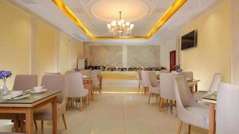 Vienna Hotel Sichuan Yibin High Speed Railway Station