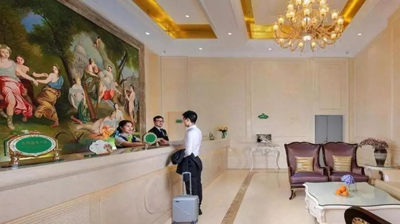 Vienna Hotel Sichuan Yibin High Speed Railway Station