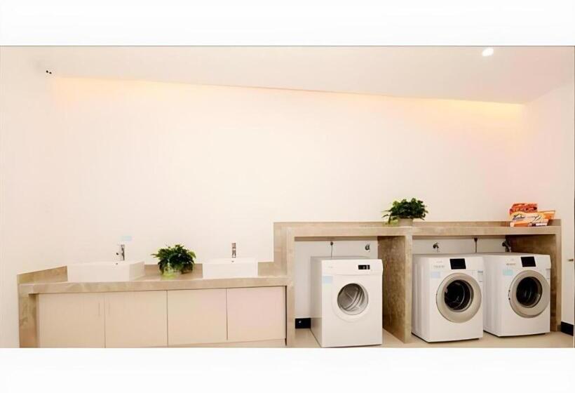 Echarm Hotel Changsha Window Of The World Broadcasting And Exhibition Center