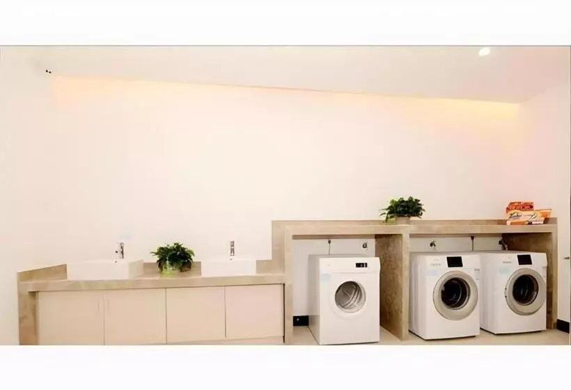 Echarm Hotel Changsha Window Of The World Broadcasting And Exhibition Center