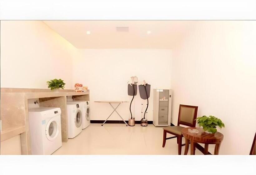 Echarm Hotel Changsha Window Of The World Broadcasting And Exhibition Center