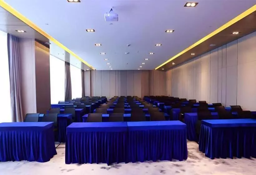 Echarm Hotel Changsha Window Of The World Broadcasting And Exhibition Center