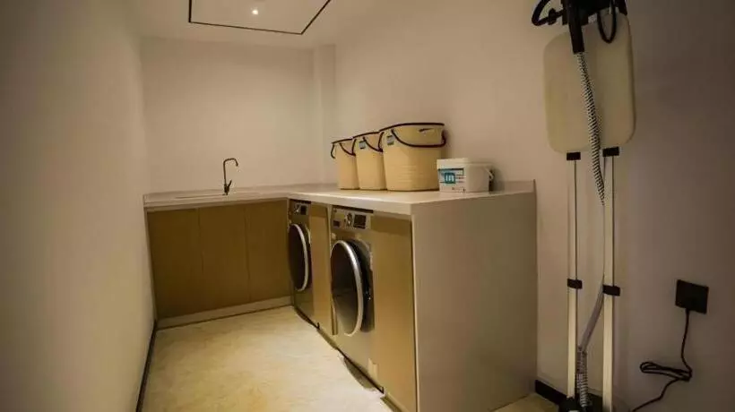 Hotelli City Comfort Inn Fuyang Hongqi Middle School Erlijing Night Market