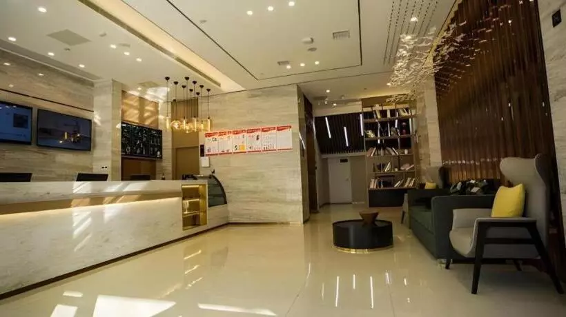 Hotelli City Comfort Inn Fuyang Hongqi Middle School Erlijing Night Market