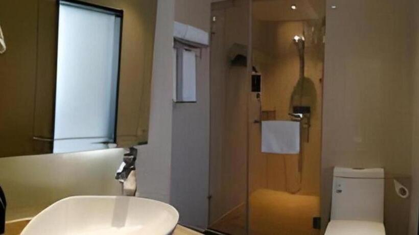 هتل City Comfort Inn Shanghai Chongming Baotown