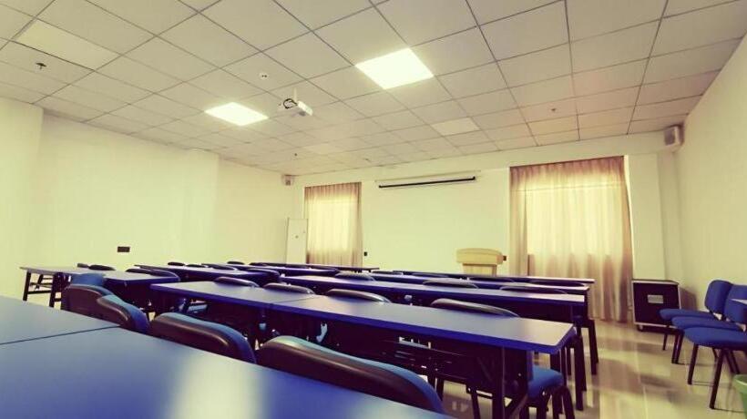 Отель City Comfort Inn Shantou Tianshan Road Xinyicheng