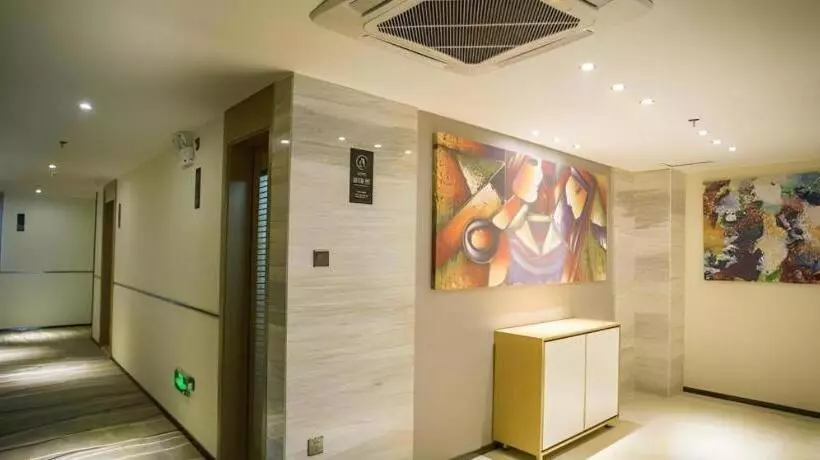 Hotelli City Comfort Inn Shantou Tianshan Road Xinyicheng