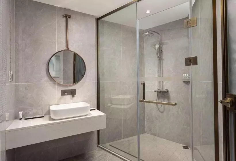 هتل Days Inn By Wyndham Hainan Sanya Bay