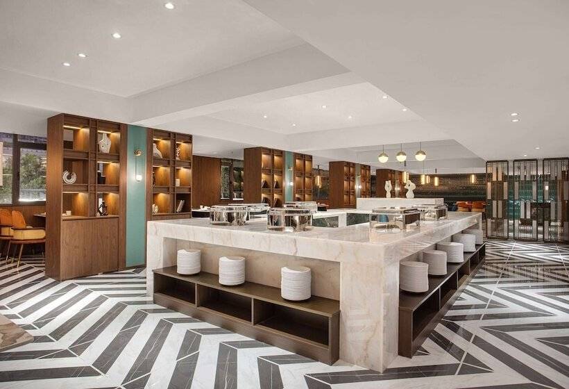 Hotel Days Inn By Wyndham Hainan Sanya Bay