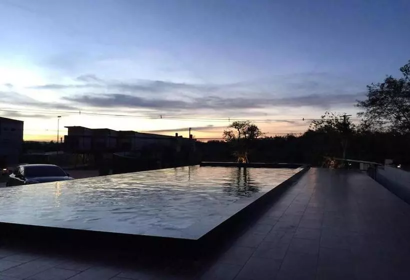 Hotelli Nutchana Hill Boutique