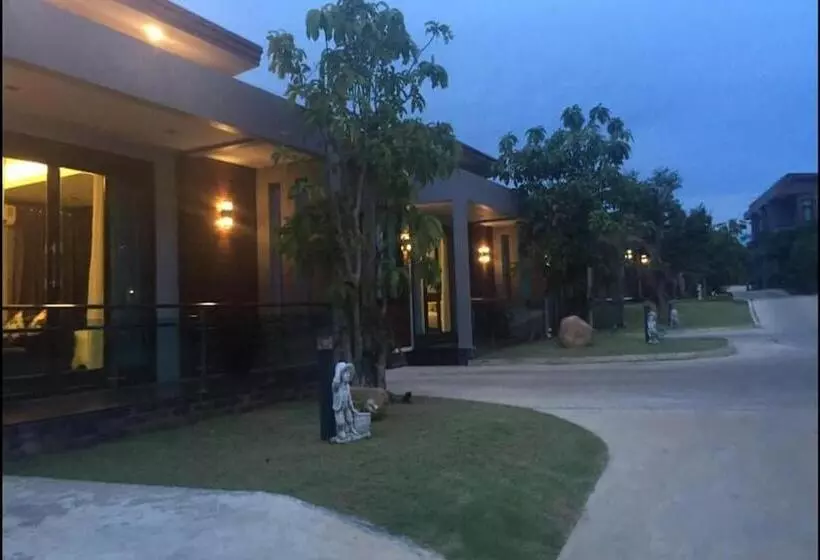 Hotelli Nutchana Hill Boutique