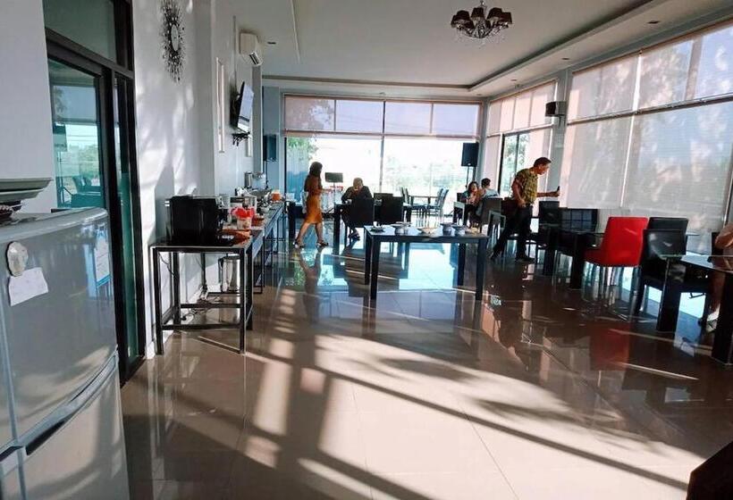 בית מלון כפרי Nutchana Hill Boutique