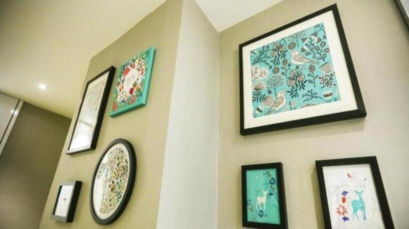 호텔 Xana Lite·dunhua Railway Station