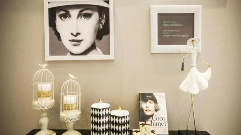 호텔 Xana Lite·dunhua Railway Station