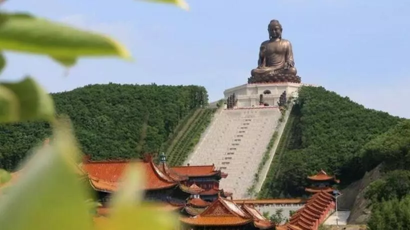 Hotelli Xana Lite·dunhua Railway Station