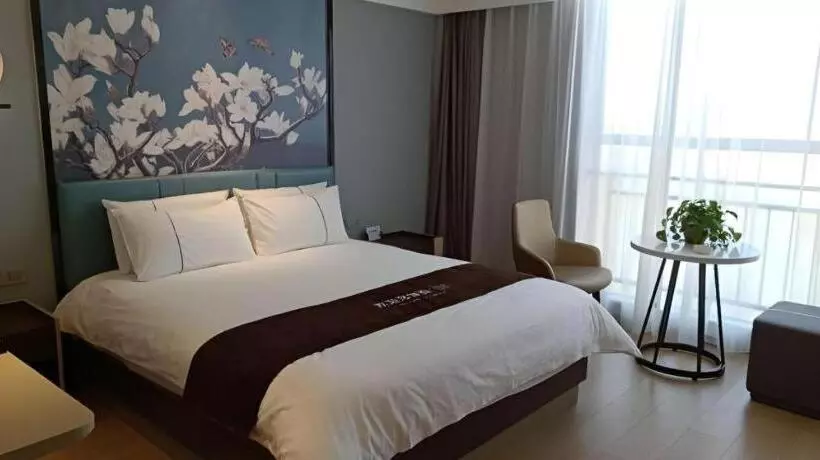 Magnotel Hotel Anshun West High Speed Railway Station