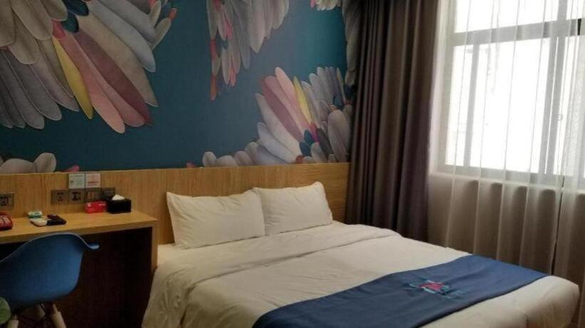 Pai Hotel Dengfeng Songshan Shaolin Temple Chonggao Road