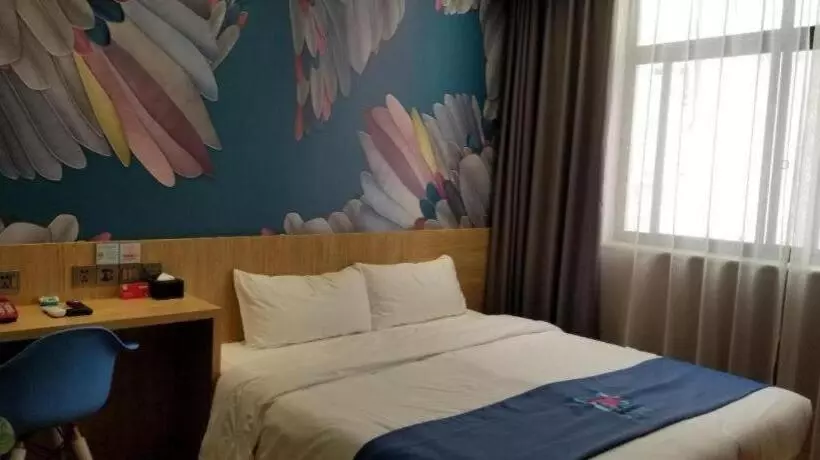 Pai Hotel Dengfeng Songshan Shaolin Temple Chonggao Road