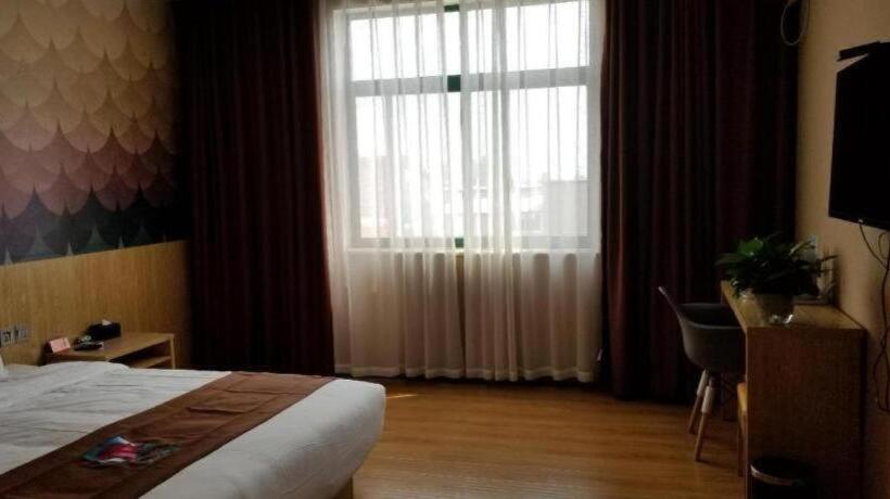 Pai Hotel Dengfeng Songshan Shaolin Temple Chonggao Road