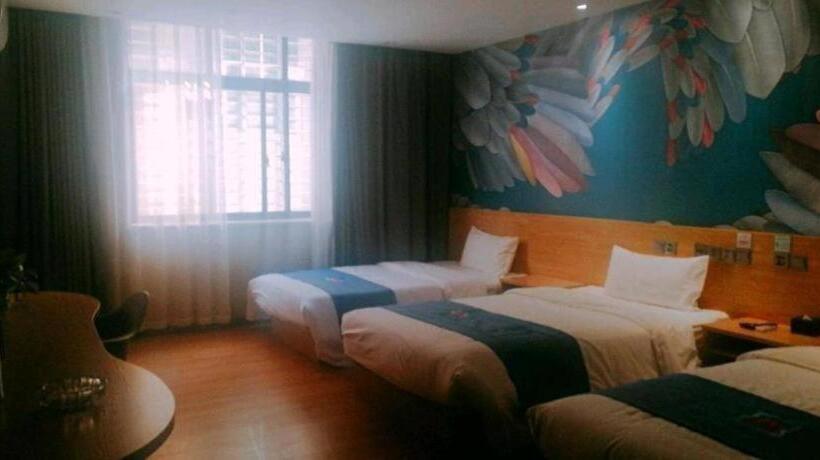 Pai Hotel Dengfeng Songshan Shaolin Temple Chonggao Road