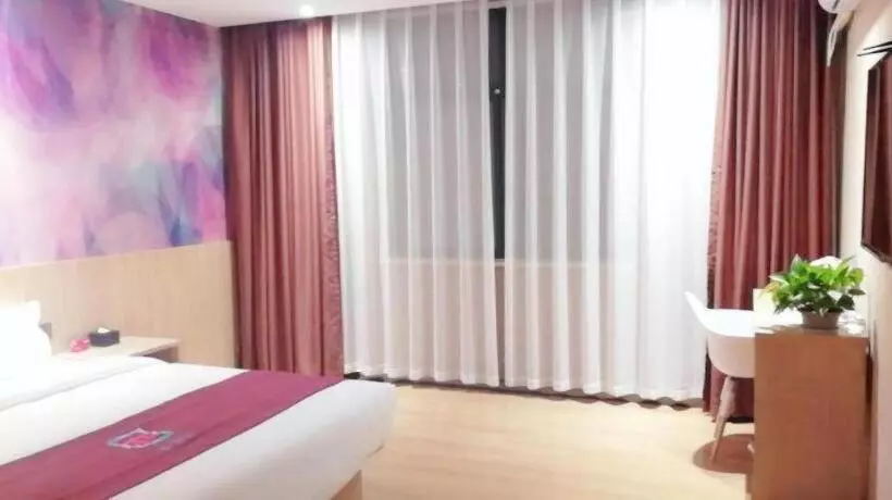 Pai Hotel Dengfeng Songshan Shaolin Temple Chonggao Road