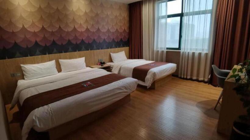 Pai Hotel Dengfeng Songshan Shaolin Temple Chonggao Road