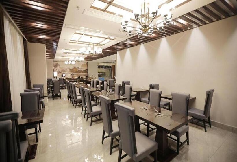 Starway Hotel Huzhou Changxing