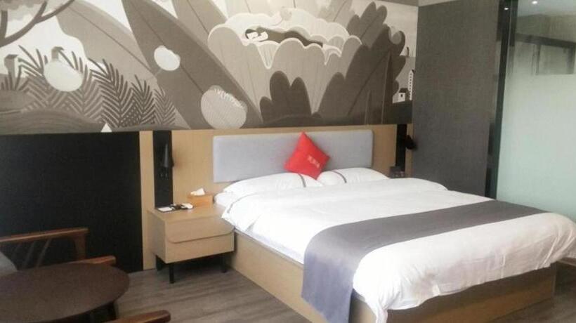 Thank Inn Hotel Guangxi Hechi Yizhou Sankeshu